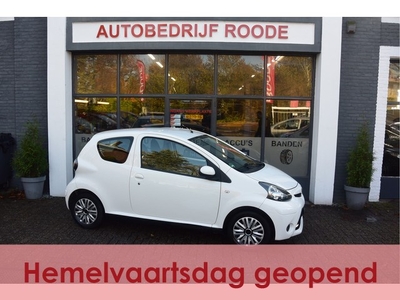 Toyota Aygo 1.0 VVT-i Comfort LED,AIRCO,NAVI !!!