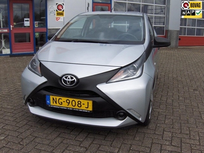 Toyota Aygo 1.0 VVT-i x-fun