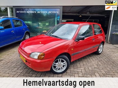 Toyota Starlet 1.3-16V XLi INRUILKOOPJE