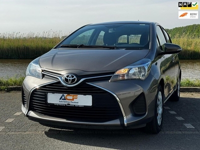 Toyota Yaris 1.3 VVT-i Automaat zeer nette auto 1 eigenaar