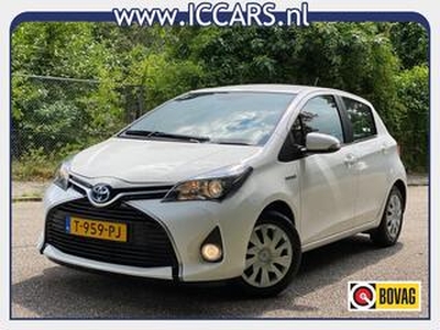 Toyota YARIS 1.5 Full Hybrid Aspiration - Autm - 2016 !!!