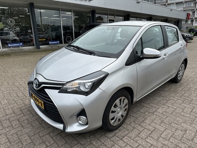 Toyota Yaris 1.5 Hybrid Aspiration Navi Acamera Klima