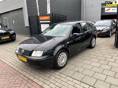 Volkswagen Bora 1.6-16V Comfortline 1e Eigenaar! Airco NAP