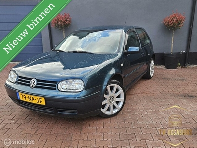 Volkswagen Golf 1.4-16V Sportline (inruil mogelijk)