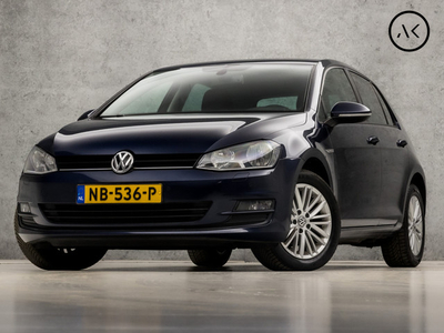 Volkswagen Golf 1.6 TDI Sportline Automaat (NAVIGATIE, CLIMATE, STOELVERWARMING, GETINT GLAS, SPORTSTOELEN, LM VELGEN, CRUISE, BLUETOOTH, NIEUWE APK, NIEUWSTAAT)