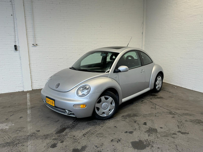 Volkswagen New Beetle 2.0 Highline Panoramadak|Leder|Airco