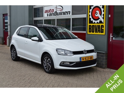 Volkswagen Polo 1.0 Sound Edition 55 Kw O.a: Schuif kanteldak, 15 Inch L.m., PDC voor/achter, Navi, Clima, etc... Auto staat rijklaar! All-in prijs!