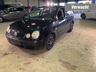 Volkswagen Polo 1.2 COMFORTLINE 5-DEURS / AIRCO