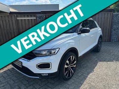 Volkswagen T-Roc 1.5 TSI DSG Sport Business R PANO