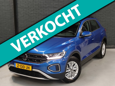 Volkswagen T-ROC 1.5 TSI Life automaat - Virtual Cockpit - Apple CarPlay - Android Auto - stoelverwarming