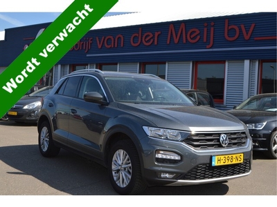 Volkswagen T-Roc 1.5 TSI Style Business , TREKHAAK