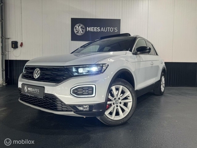 Volkswagen T-Roc 2.0 TSI 4MotionR-linePanoVirtualKeyless