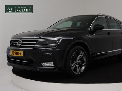 Volkswagen Tiguan 1.4 TSI Connected Series R-Line Sport (TREKHAAK, CRUISE CONTROL, NAVIGATIE, PDC V+A, NL-AUTO, GOED ONDERHOUDEN)