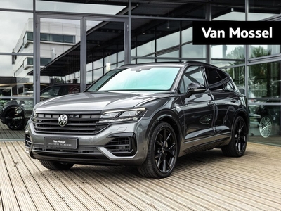 Volkswagen Touareg 3.0 TSi 4MOTION R | STOELMASSAGE | STOELVENTILATIE | SOFTCLOSE | PANORAMA/SCHUIF-KANTELDAK | DYNAUDIO | TREKHAAK | LUCHTVERING | 22 INCH | KEYLESS | ADAPTIVE CRUISE CONTROL | HEAD-UP | ACHTERBANKVERWARMING | NACHTZICHT | HEAD-UP |