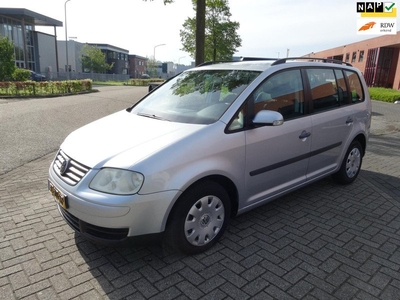 Volkswagen Touran 1.6-16V FSI Athene/Airco/Boekjes/Apk 3-5-2025