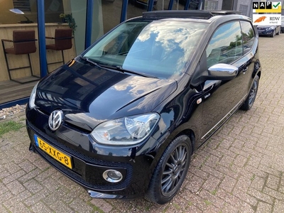 Volkswagen Up! 1.0 high up! BlueMotion AIRCO / PANODAK /