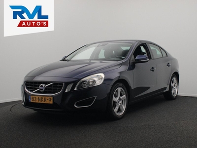 Volvo S60 2.0T Intro Edition 203PK *Origineel NL* Navigatie Trekhaak Climate