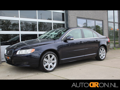 Volvo S80 2.4 D5 185 Pk Summum slechts 146.300 Km, in Top staat