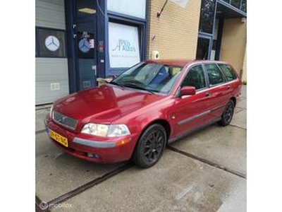 Volvo V40 1.8