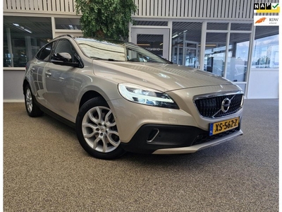 Volvo V40 Cross Country 1.5 T3 Polar+ Luxury Aut Pano Navi