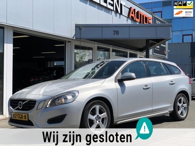 Volvo V60 2.0 D3 Kinetic Automaat - Navigatie