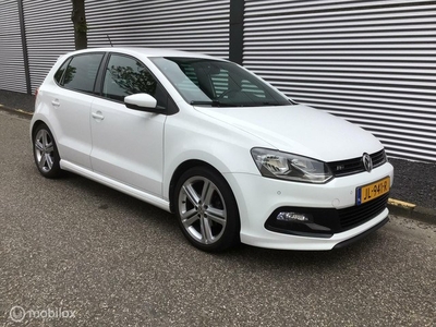 VW Polo 1.2 TSI R-Line Highline carplay excl uitvoering!