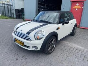 Mini COOPER Mini 1.6 Pepper