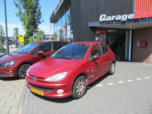 Peugeot 206 1.4 Forever met airco