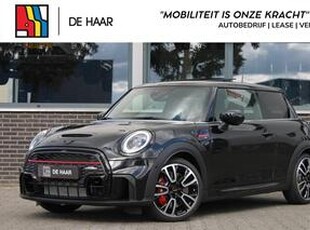 Mini John Cooper Works 2.0 - 231PK Automaat - Head-Up - Leder - Camera - Harman/Kardon