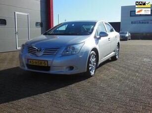 Toyota AVENSIS 1.6 VVTi Comfort Airco/ PDC / Navi/ Trekhaak