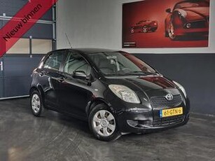 Toyota YARIS 1.3 VVTi Sol