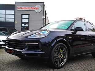 Porsche CAYENNE 3.0 E-Hybrid | Sport Chrono | Bose Sound | Panorama | Luchtvering | Trekhaak | Adaptieve Cruise | 360 camera | NAP