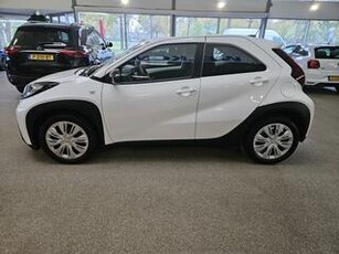 Toyota AYGO 1.0 VVT-i MT play