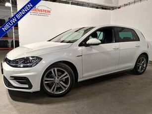 Volkswagen GOLF 1.5 TSI 150pk R-Line Highline 5 Drs 110kw Carplay / Bi-Xenon / ACC