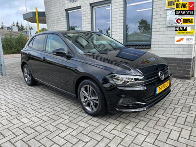 Volkswagen POLO 1.0 MPI Beats IQ Drive / Cruise / Carplay / Clima / Navigatie / PDC V+A en inparkeren