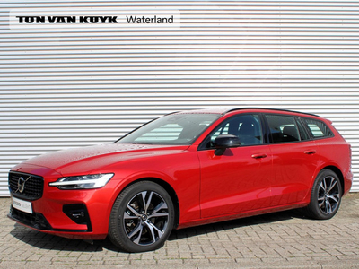 Volvo V60 2.0 B4 Plus Dark Automaat / Google Maps navi / Panoramadak / Trekhaak / 360 graden camera / Harman Kardon sound