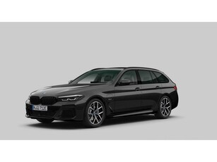 BMW 5-serie Touring 530e xDrive M-Sport Panorama ACC