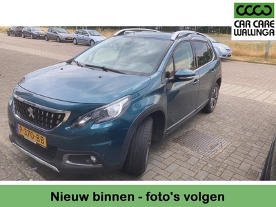 Peugeot 2008 1.2 PureTech Navigatie Half leder PDC