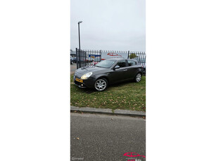 Alfa Romeo Giulietta 1.4 T Distinctive