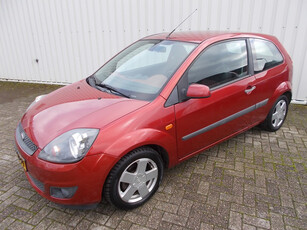 Ford Fiesta 1.3-8V Futura 3drs ( APK 02-02-2025 )