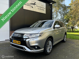 Mitsubishi Outlander 2.4 PHEV Instyle, Trekhaak, Camera