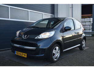 Peugeot 107 1.0-12V XR