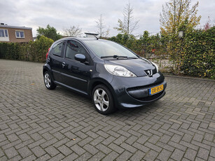 Peugeot 107 1.0-12V XS