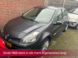 Renault Clio 1.6-16V Initiale 5 deurs 112PK! NL AUTO NAP! Leer l Airco ECC l Trekhaak l Cruise l PDC! NIEUWE KOPPELING l TOPSTAAT