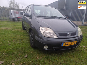 Renault Scénic 1.6-16V Automatic in good condtion