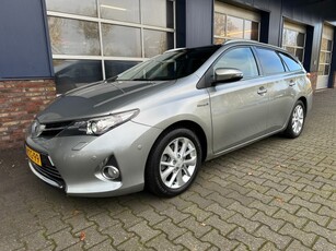 Toyota Auris 1.8 HYBRID LEASE PRO TREKHAAK. NAVI. CAMERA. PANO. ALL.IN.