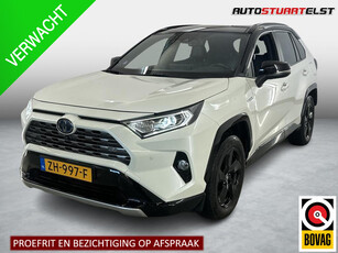 Toyota RAV4 2.5 Hybrid AWD Bi-Tone Automaat | Panoramadak | Navi | Achteruitrijcamera | Lichtmetalen velgen | Afneembare trekhaak | 222 pk | 1e eigenaar | BTW auto | NL-auto