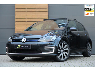 Volkswagen Golf 1.4 TSI GTE PANODAK/STOELVER//LEER/NAP/CARPLAY