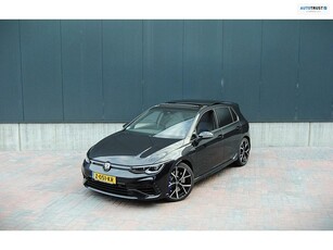 Volkswagen GOLF 2.0 TSI R 4MOTION * Performance * Akra * IQ * Head-up * Pano *