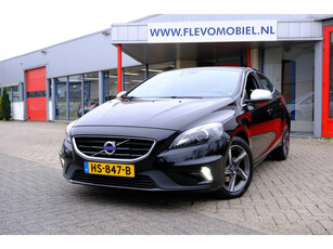 Volvo V40 2.0 D2 R-Design Xenon|Navi|Leder-Alcantara|LMV